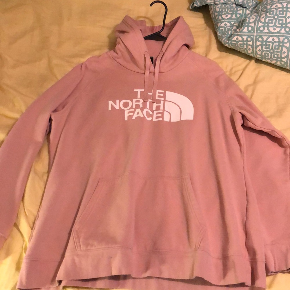 XXL north face hoodie but fits like a XL